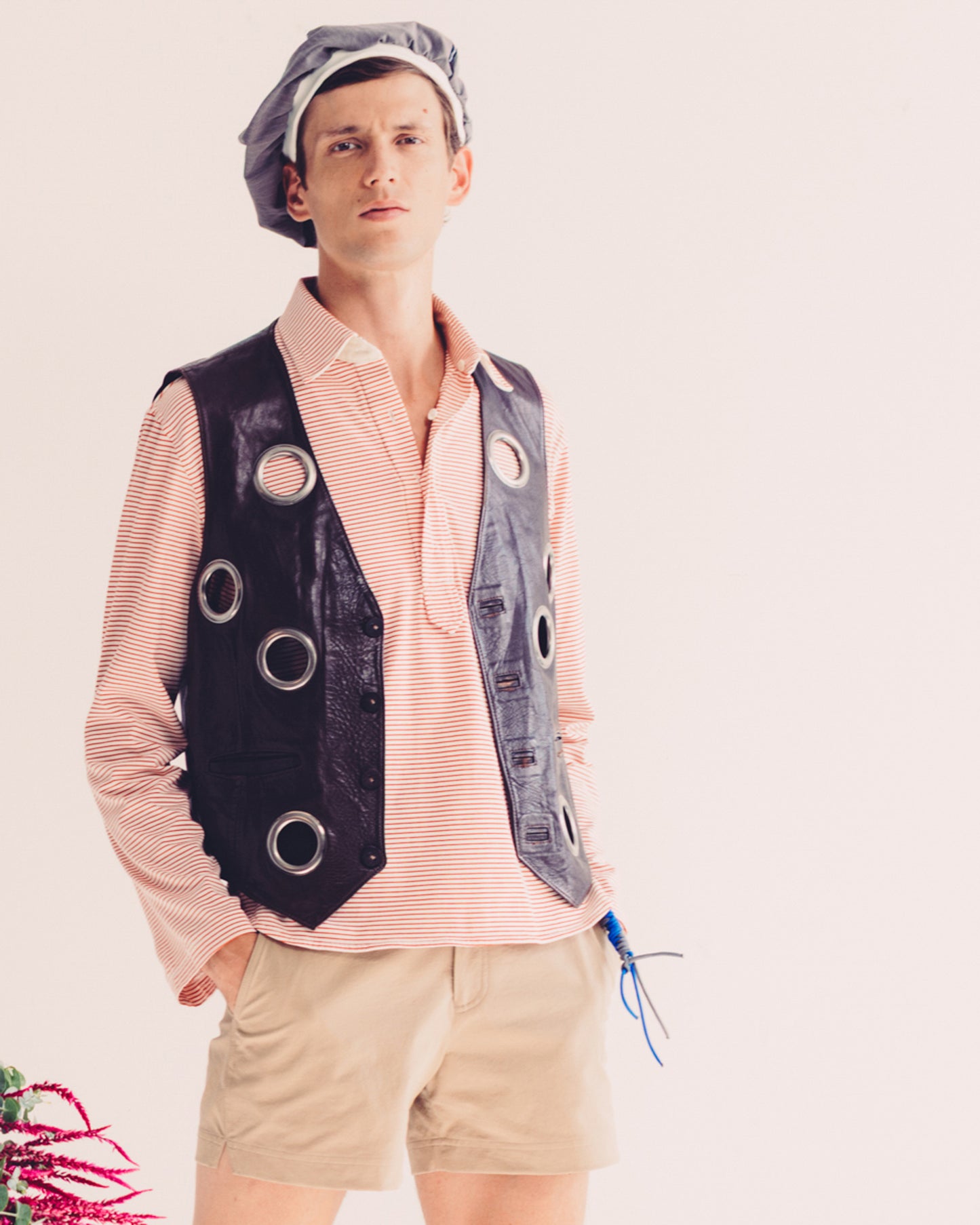 RE: Vest in brown leather