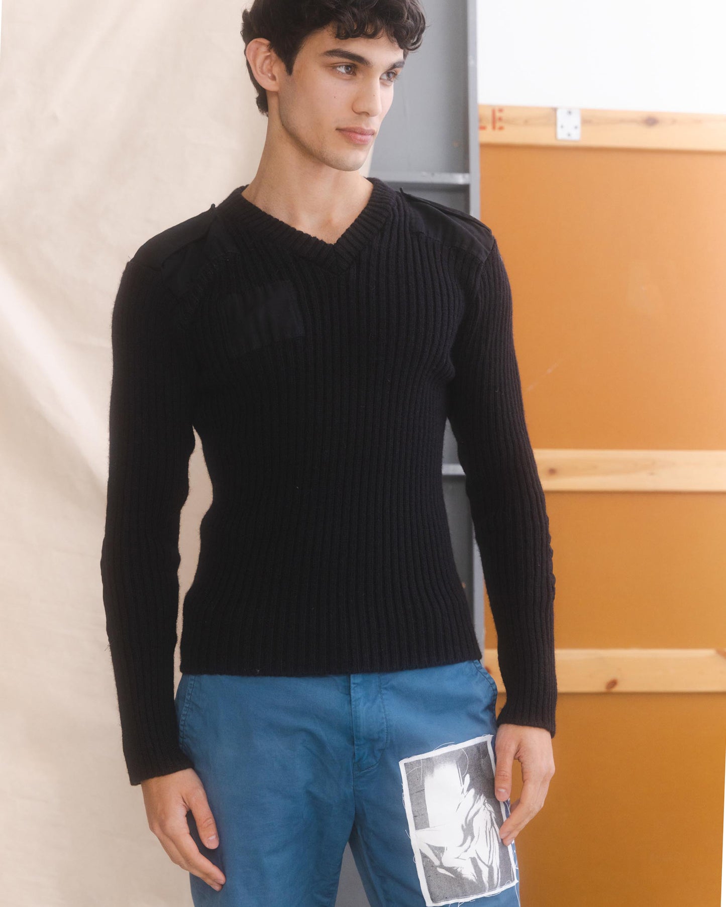 Heavy Rib V Neck Sweater - Black