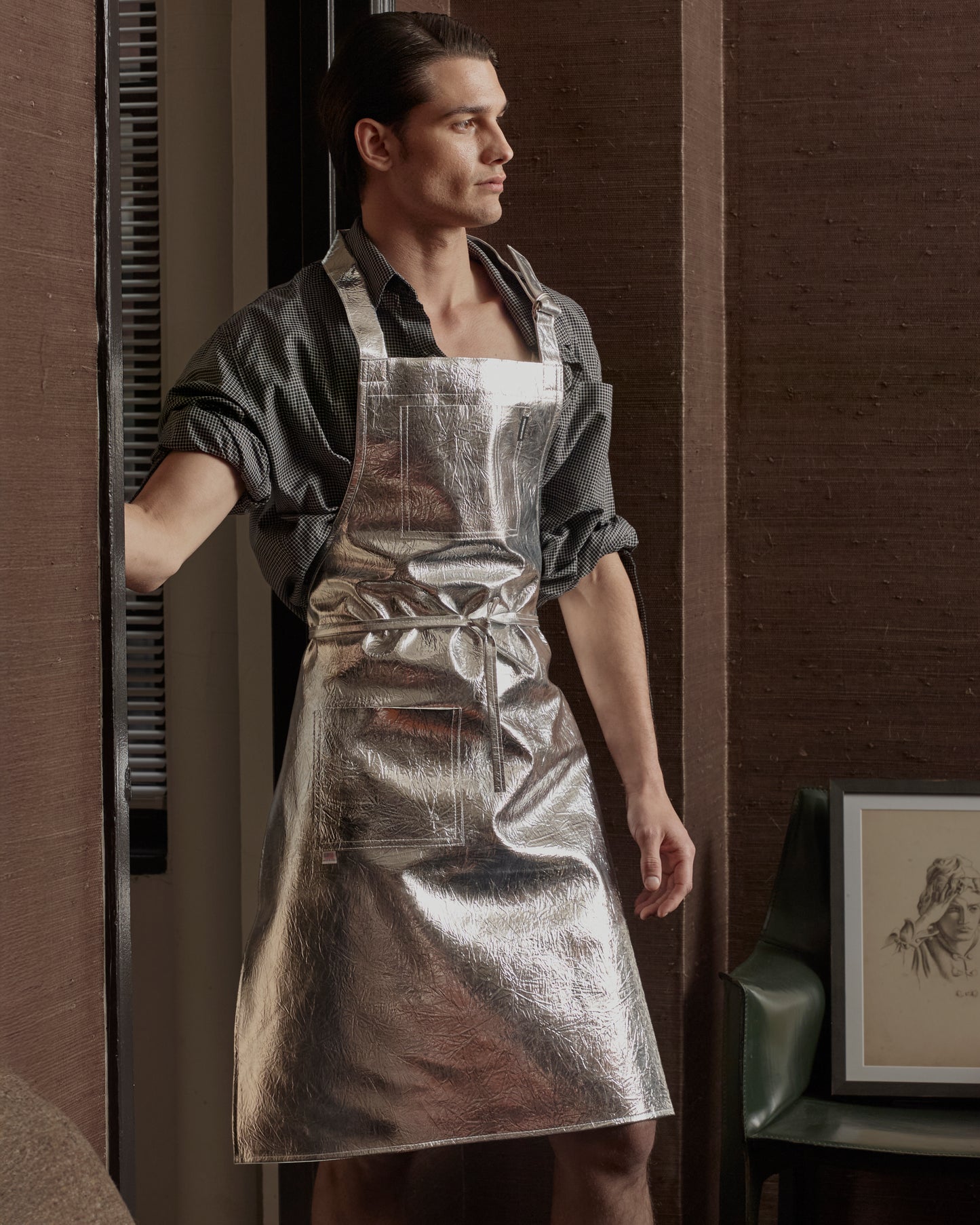 Apron in silver