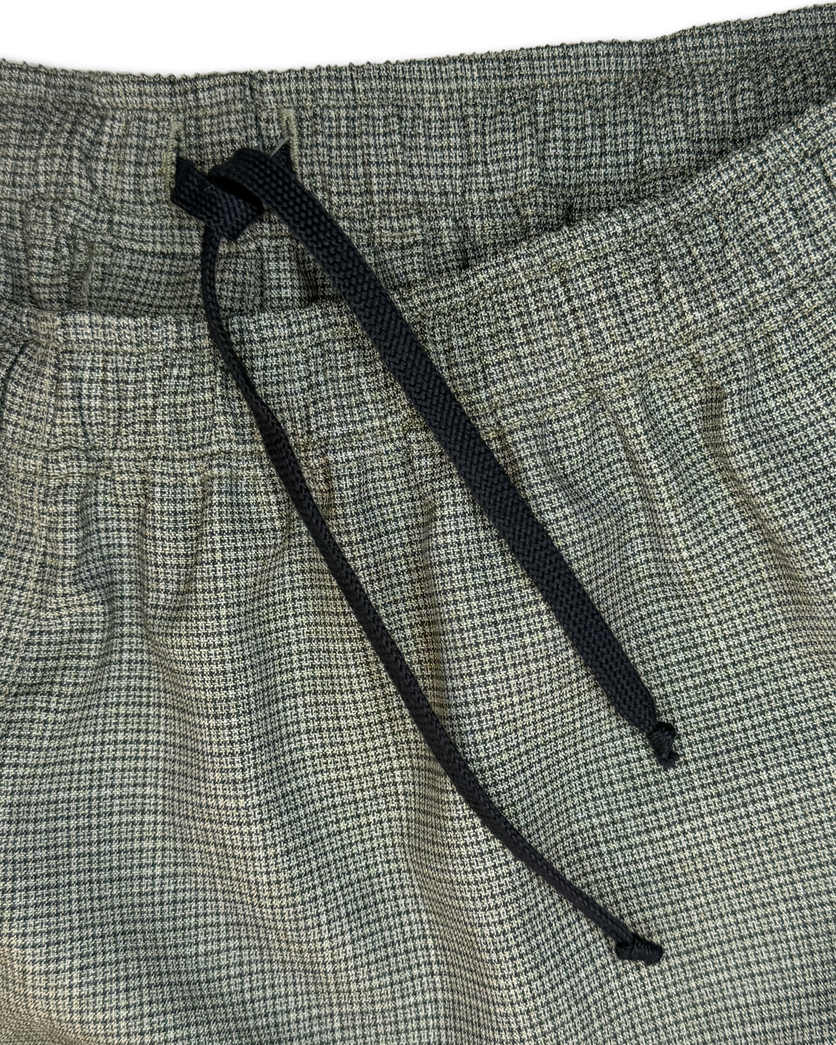 Pablo shorts in olive houndstooth
